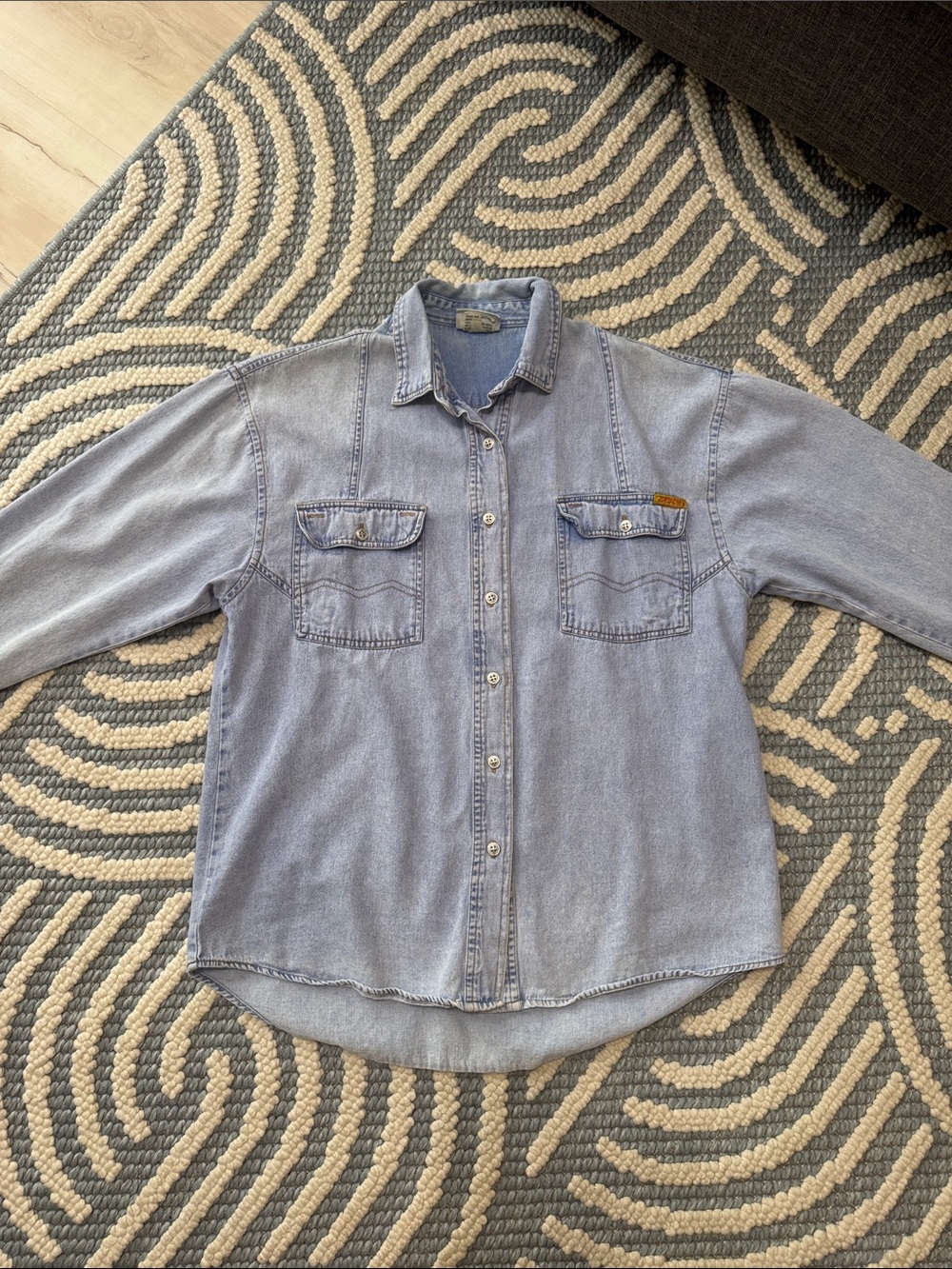 Vintage Original Jordache Light Wash Denim Button Down Shirt M